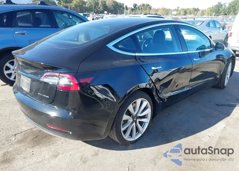 2018 Tesla Model 3 Long Range/Performance z USA, uszkodzony, nr VIN 5YJ3E1EB6JF184958